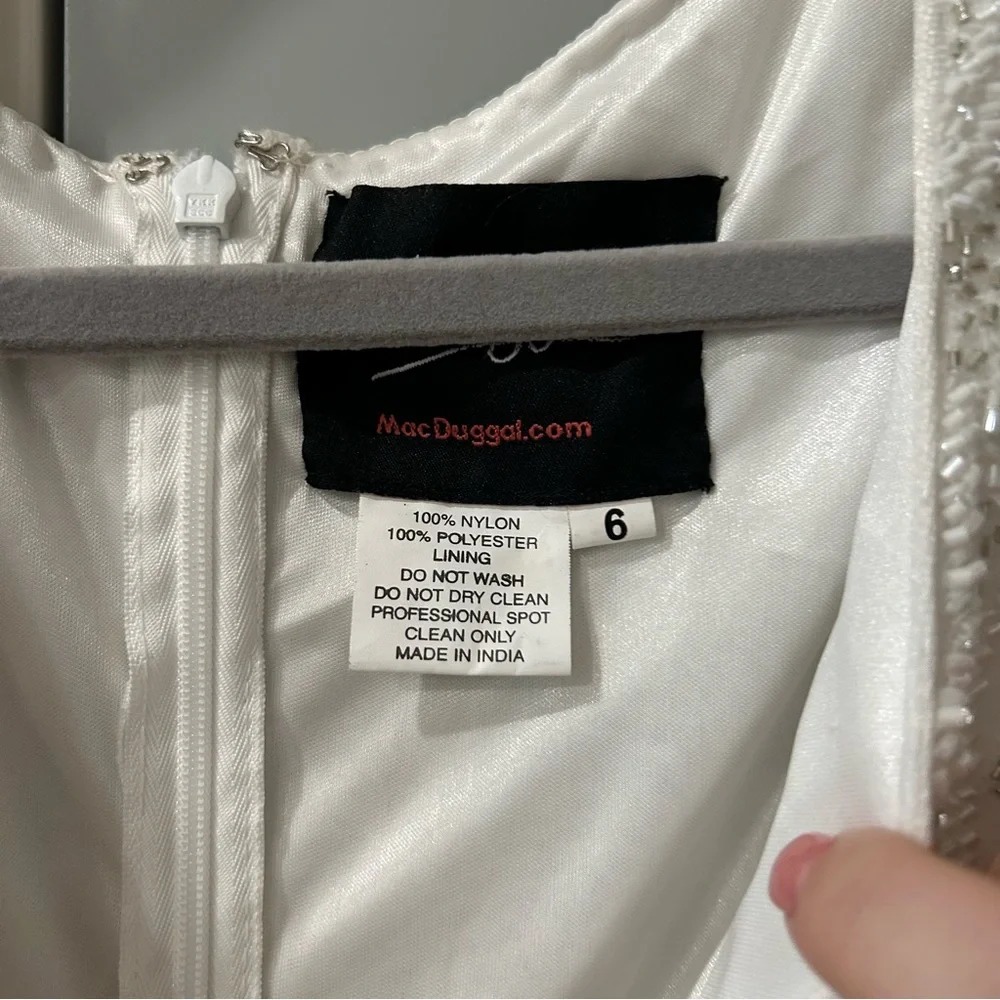 New Mac Duggal White Leaf Embroidered Beaded Gown - Picture 4 of 9